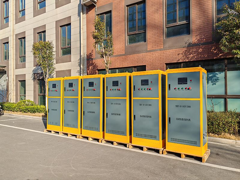 165V200A硅整流充放電機(jī)